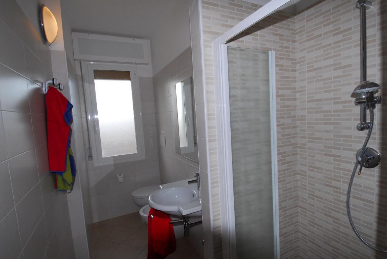 Residence Condominio Roma エラクレア・マーレ エクステリア 写真