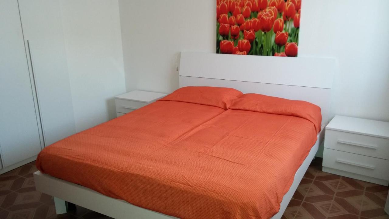 Residence Condominio Roma エラクレア・マーレ エクステリア 写真